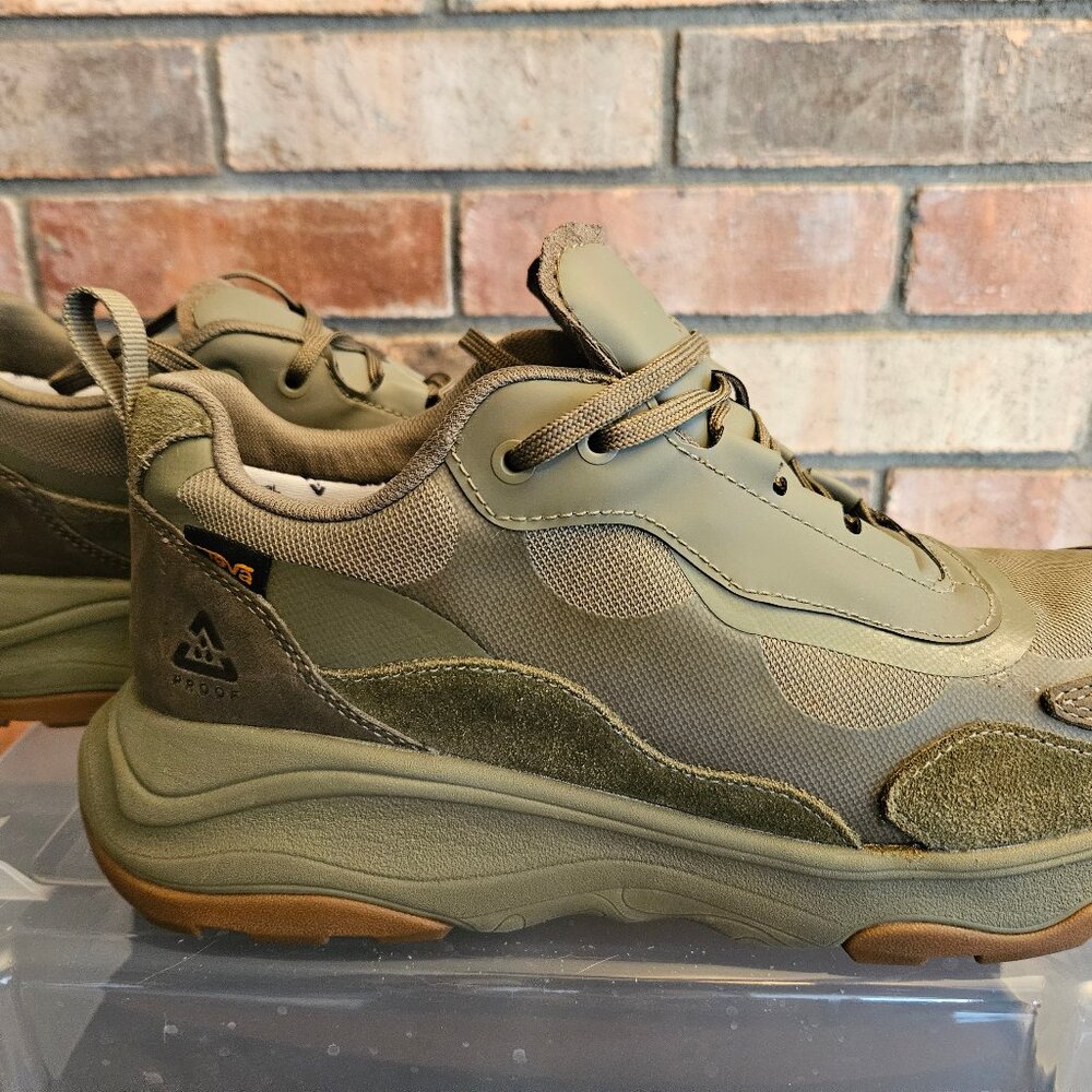 Teva Geotrecca Low RP - Women's - Size 10 - Like New - Never worn - rain proof